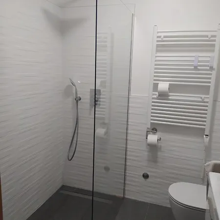 M&m * Ровиньско село